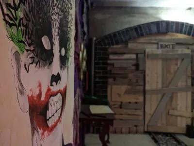 Jokers Escape poster4
