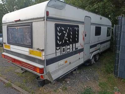 Gefangen im Caravan poster1